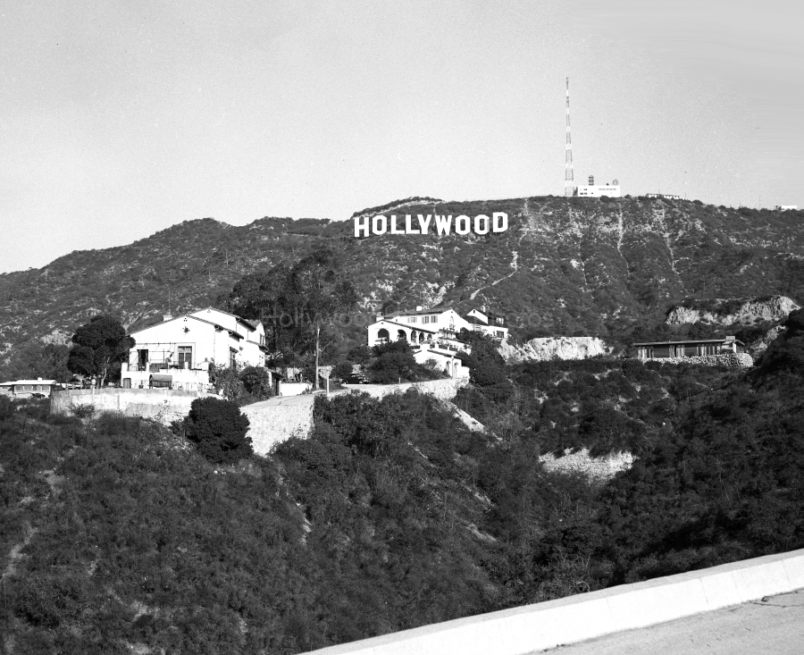 Hollywood Sign 1958 2 WM.jpg